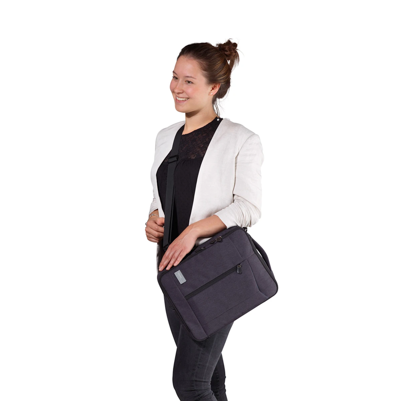 Be organised and ready to go in your business trip with the most ingenious bag, the Troika "Bag to business" Laptop Bag, The perfect companion for traveling, this bag is great for laptops and tablets and also the rucksack function are very handy for organising all your accessories. 