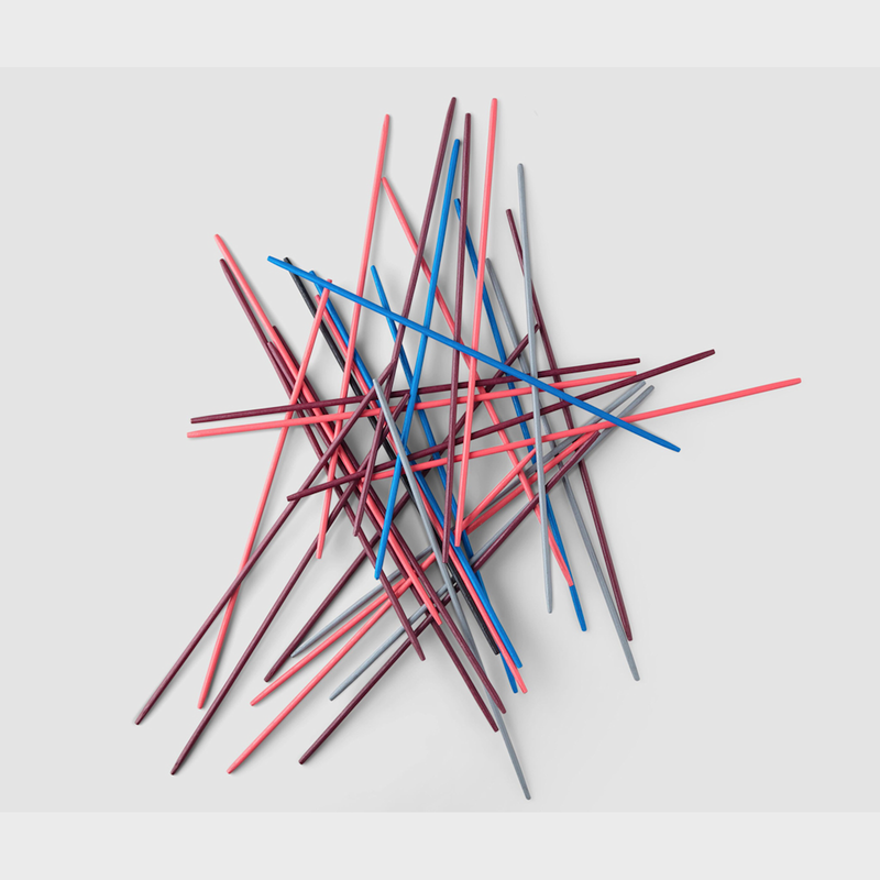 Printworks Pick up Sticks - Classic Test your friends and family skills Perfect decor for your living room thanks to the new design