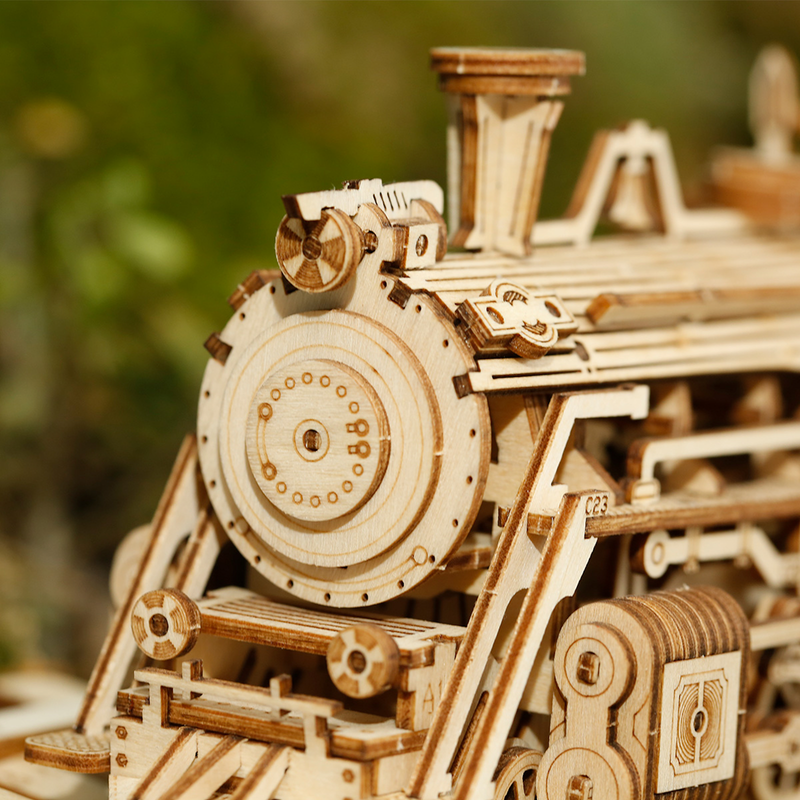 The Robotime Prime Steam Express is a scale model of the most important vehicle people use back to 1860s. This train model its a 308 piece 3d wooden puzzle and a great DIY kit for arts and crafts lover but also a great display for your room or office.